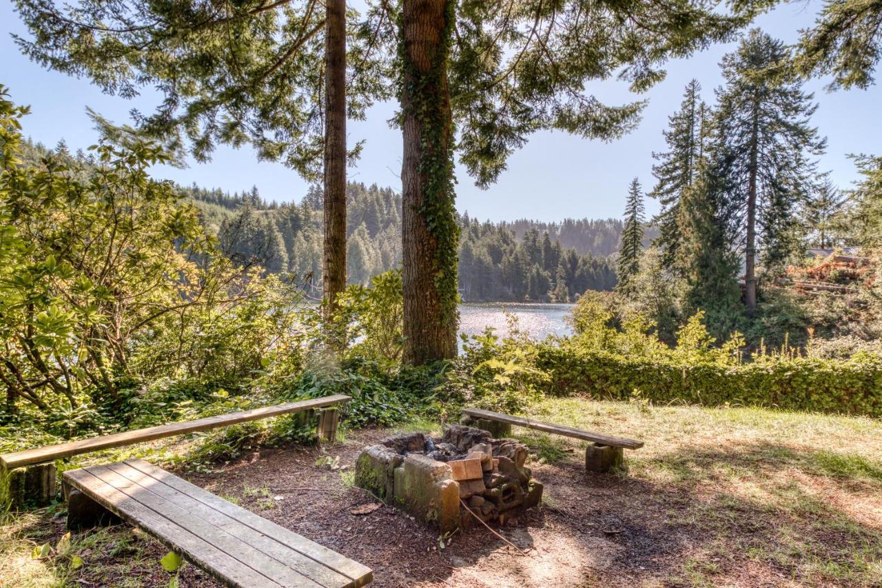 Rustic Retreat On Mercer Lake Флоренс Экстерьер фото