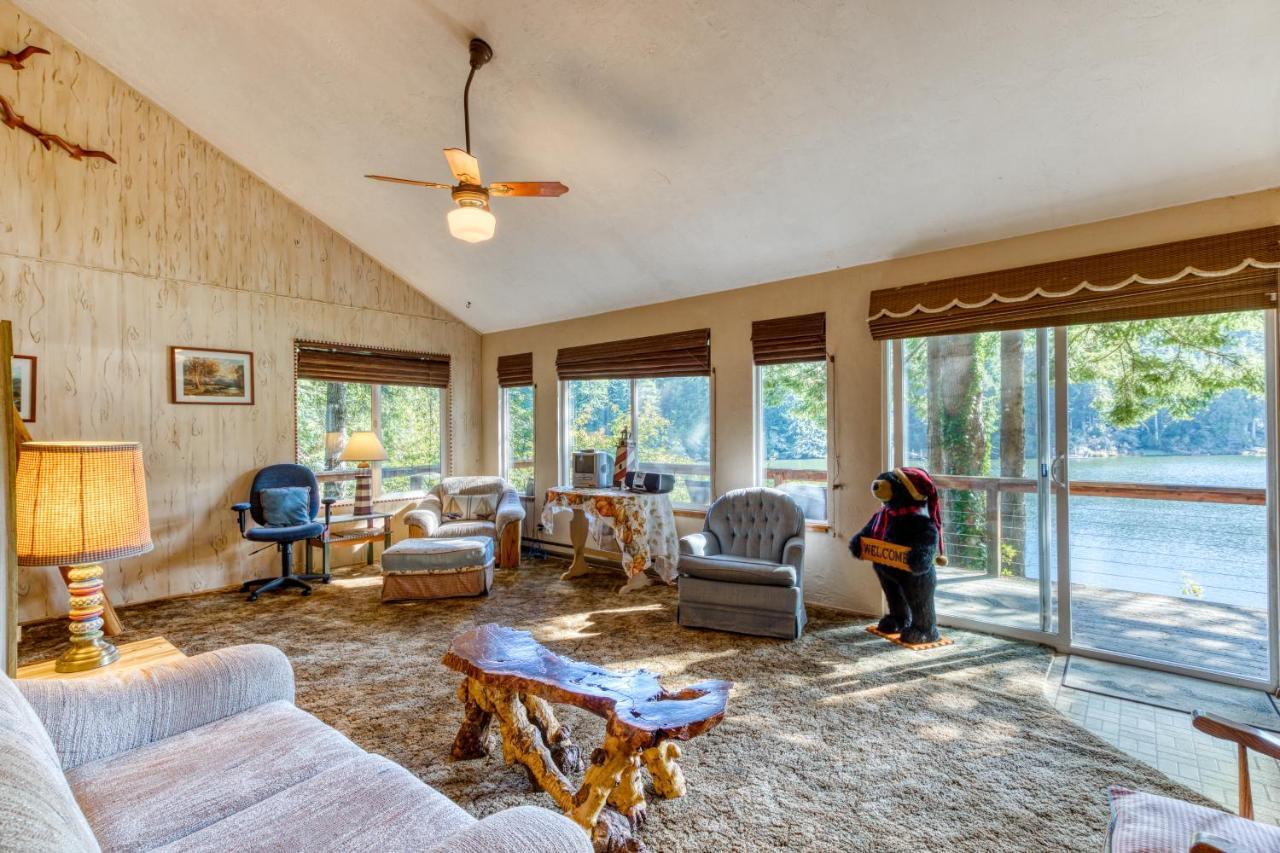 Rustic Retreat On Mercer Lake Флоренс Экстерьер фото