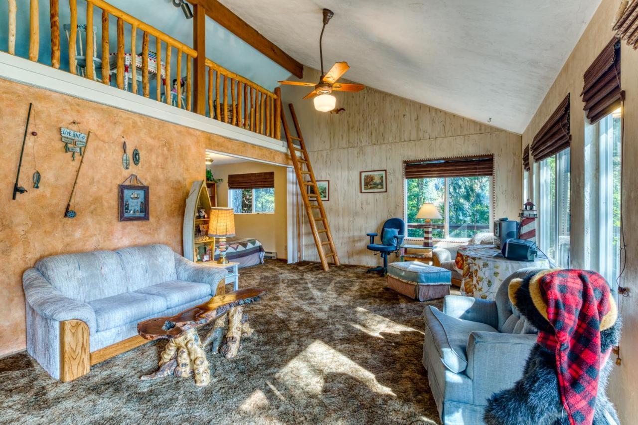 Rustic Retreat On Mercer Lake Флоренс Экстерьер фото